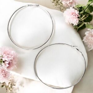 5 For $25💫Chic Big Silver Wire Minimalist Hoops